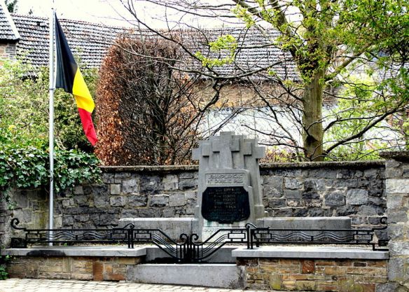 Winamplanche_Monument_aux_morts_Wikipedia-Commons